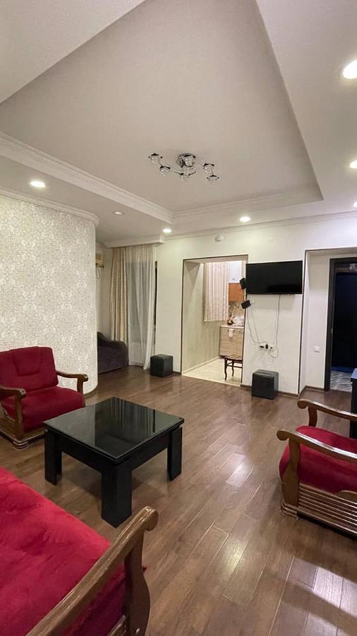 Elegant Modern Apartment Tbilisi Bagian luar foto